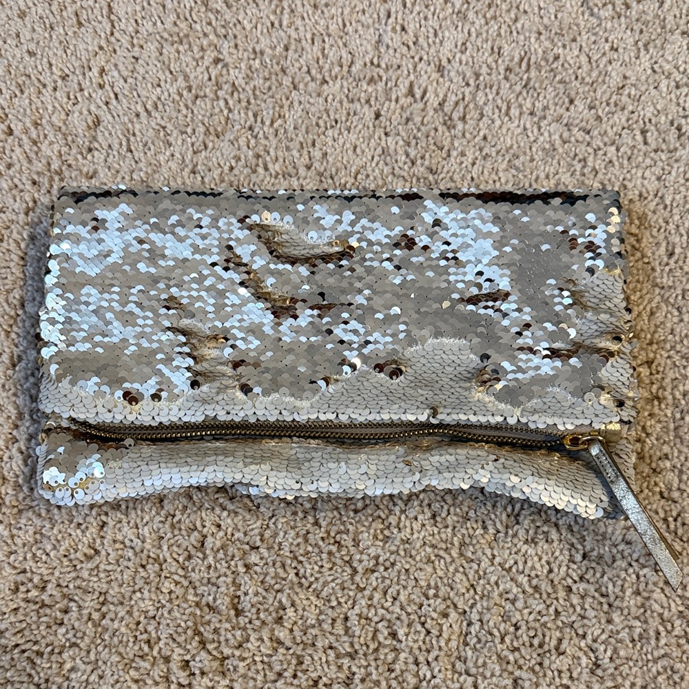 Stella and Dot Gold and Cream colored clutch